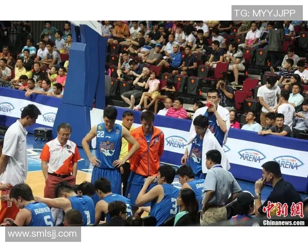 赛后分析：成都篮球队与上海篮球队在比赛中的战术灵活性对比