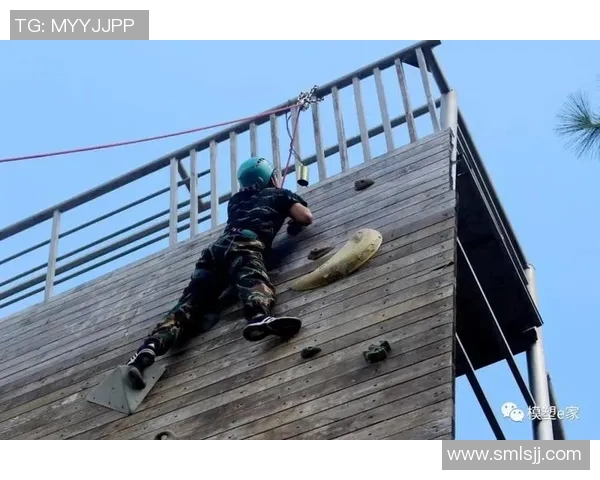 重庆足球队逆袭之路联合会杯特别报道展现拼搏精神与团队力量